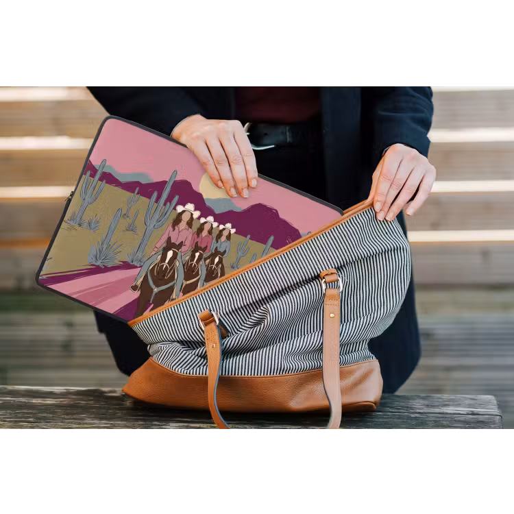 Mensen - Paard - Woestijn - Abstract - Roze laptophoes neopreen klein -tas