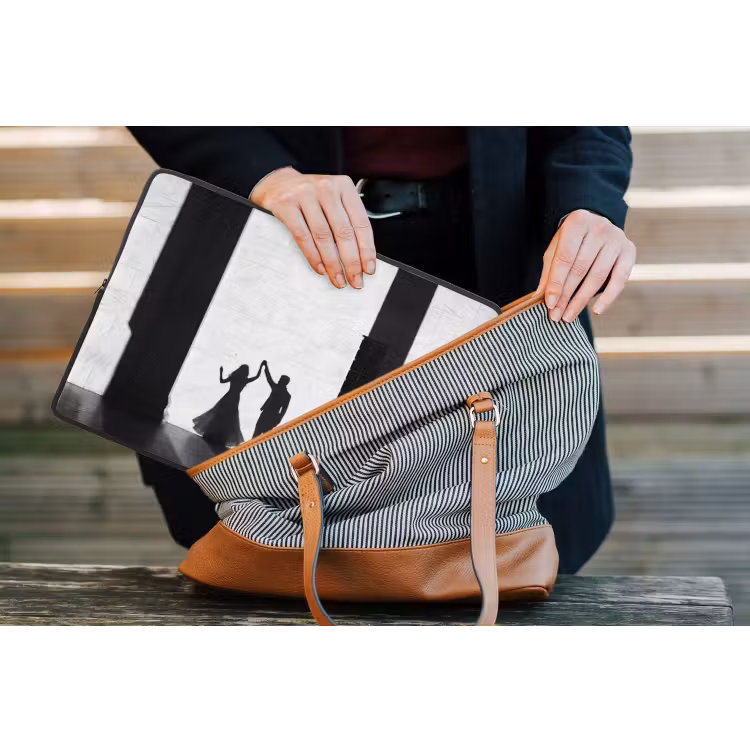 Mensen - Schaduw - Dans - Zwart-wit - Liefde laptophoes neopreen klein -tas
