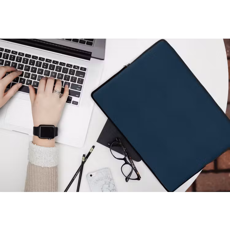 Midnight - Blue - Blauw laptophoes neopreen klein 279 -bureau