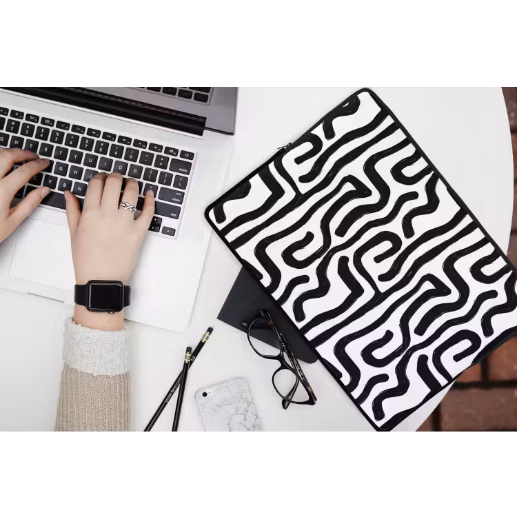 Modern - Lijnen - Zwart laptophoes neopreen klein 279 -bureau