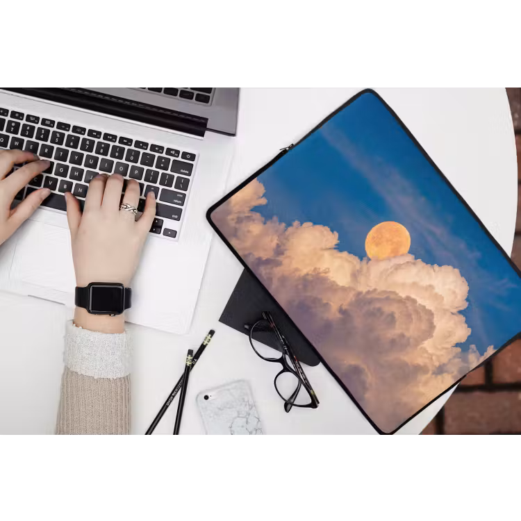 Maan - Wolken - Natuur - Oranje laptophoes neopreen klein -bureau