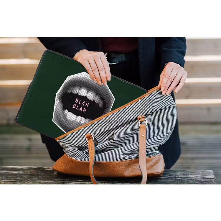 Mond - Groen - Illustratie - BLAH BLAH laptophoes neopreen klein -tas