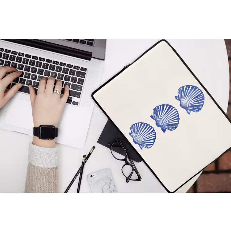 Schelpen - Blauw - Patroon laptophoes neopreen klein -bureau