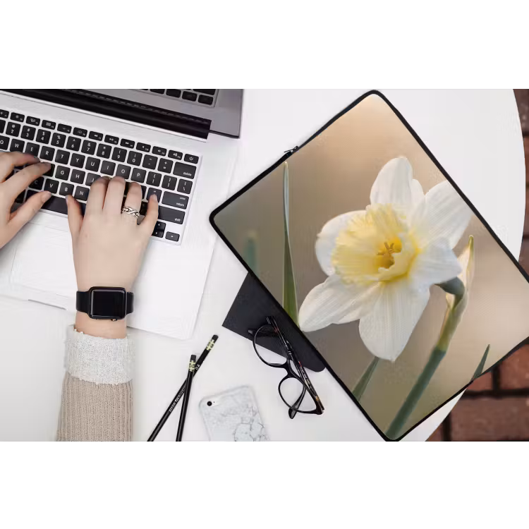 Narcis - Bloem - Minimalistisch laptophoes neopreen klein -bureau