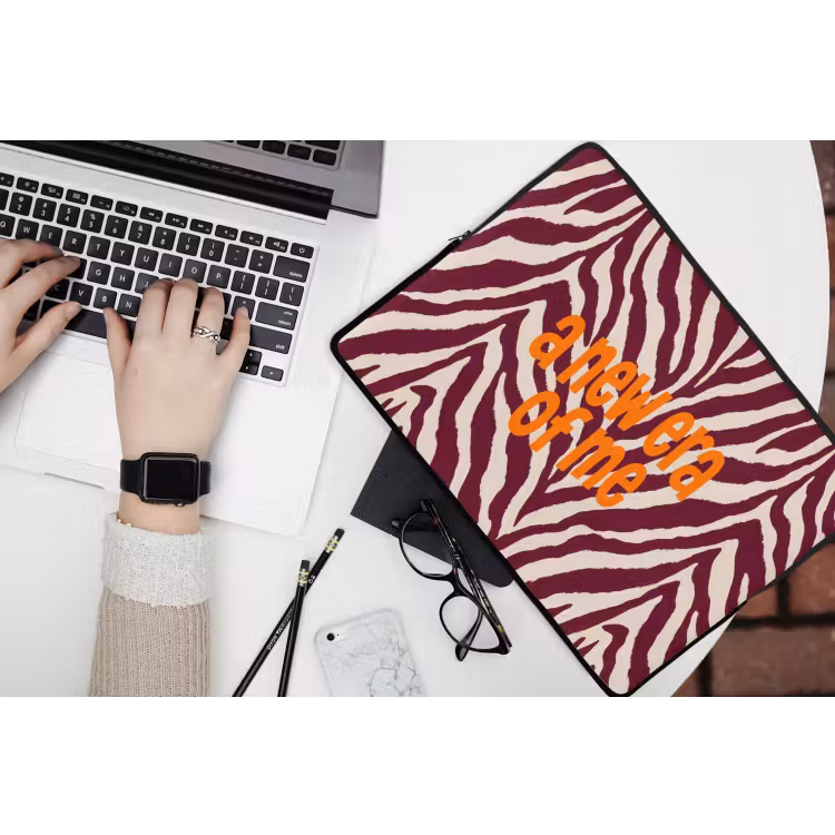 New era - Bordeaux - Zebraprint laptophoes neopreen klein -bureau