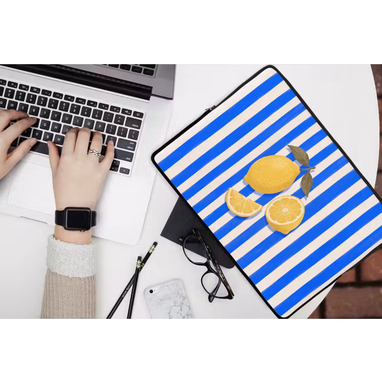 Fruit - Citroen - Zomer - Geel - Blauw laptophoes neopreen klein -bureau