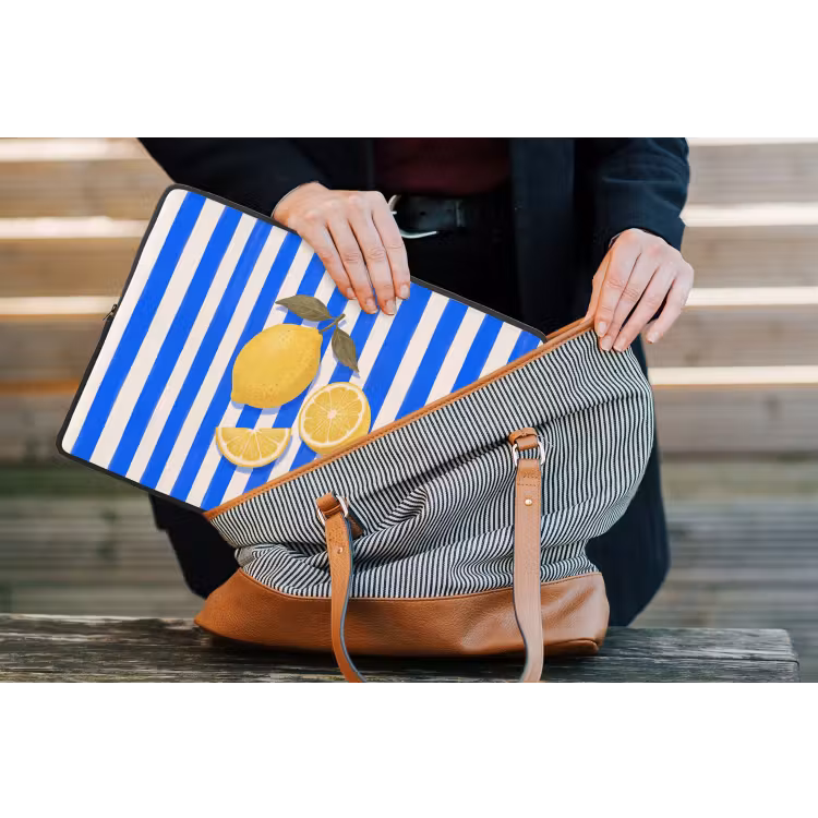 Fruit - Citroen - Zomer - Geel - Blauw laptophoes neopreen klein -tas