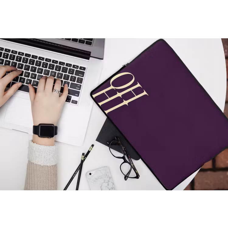 Oh hi - Paars - Cursief laptophoes neopreen klein -bureau
