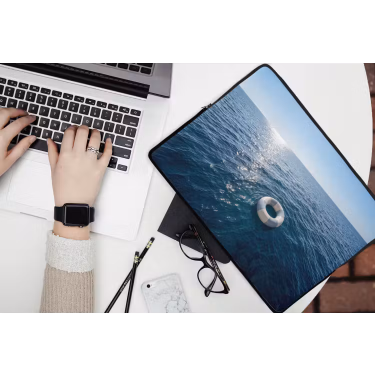 Oceaan - Zwemband - Horizon laptophoes neopreen klein -bureau