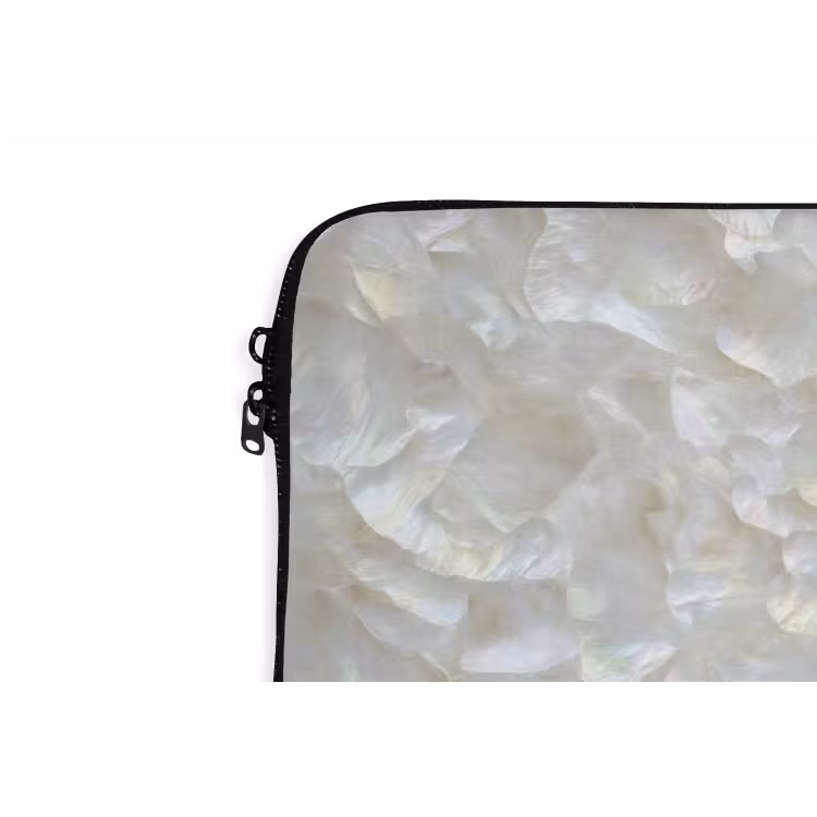 Parelmoerglans - Wit - Schelp laptophoes neopreen klein 279 -detail