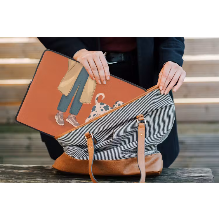 Persoon - Hond - Dieren - Illustratie - Modern laptophoes neopreen klein -tas