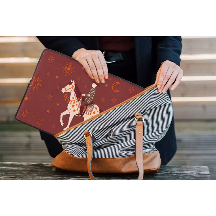 Paard - Ruiter - Sterren - Nacht - Illustratie laptophoes neopreen klein -tas