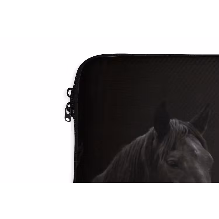 Paarden - Zwart - Wit - Kudde laptophoes neopreen klein -detail