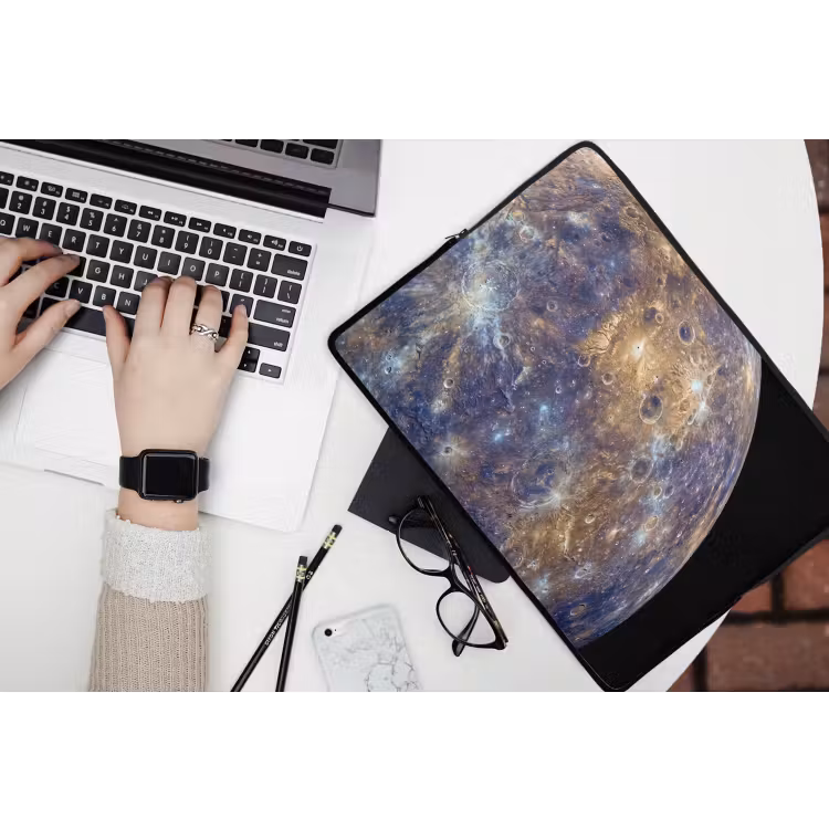 Laptop hülle - Planet – Krater – Weltraum - Planeet - Kraters - Ruimte laptophoes neopreen klein