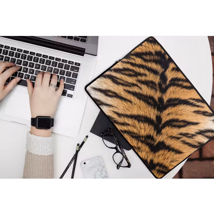 Realistisch - Tijgervacht - Zwart laptophoes neopreen klein -bureau