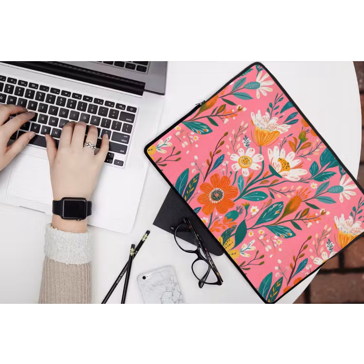 Roze - Bloemen - Wit - Oranje laptophoes neopreen klein -bureau