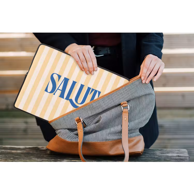 Salut - Quote - Strepen - Geel - Blauw - Wit laptophoes neopreen klein -tas