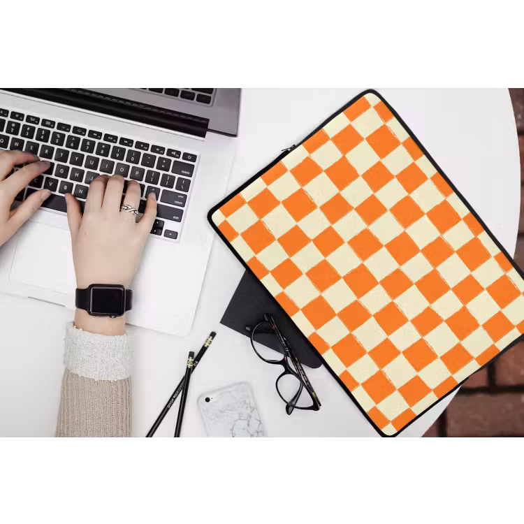 Schaak - Patroon - Oranje laptophoes neopreen klein 279 -bureau