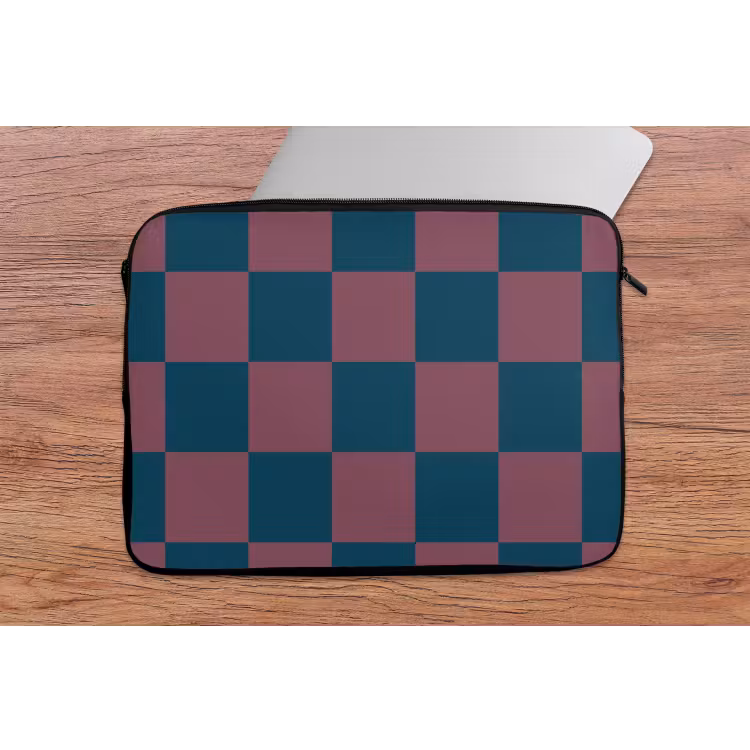 Schaakbord print - Blauw - Rood - Blokjes laptophoes neopreen klein -tafel