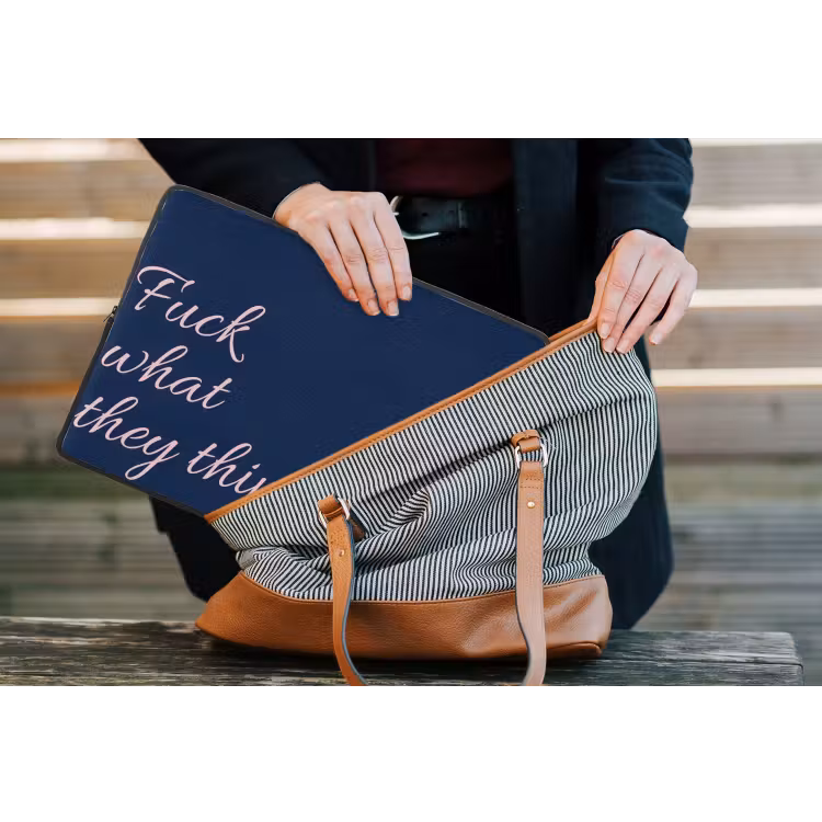Fuck what they think - Blauw - Cursief laptophoes neopreen klein -tas
