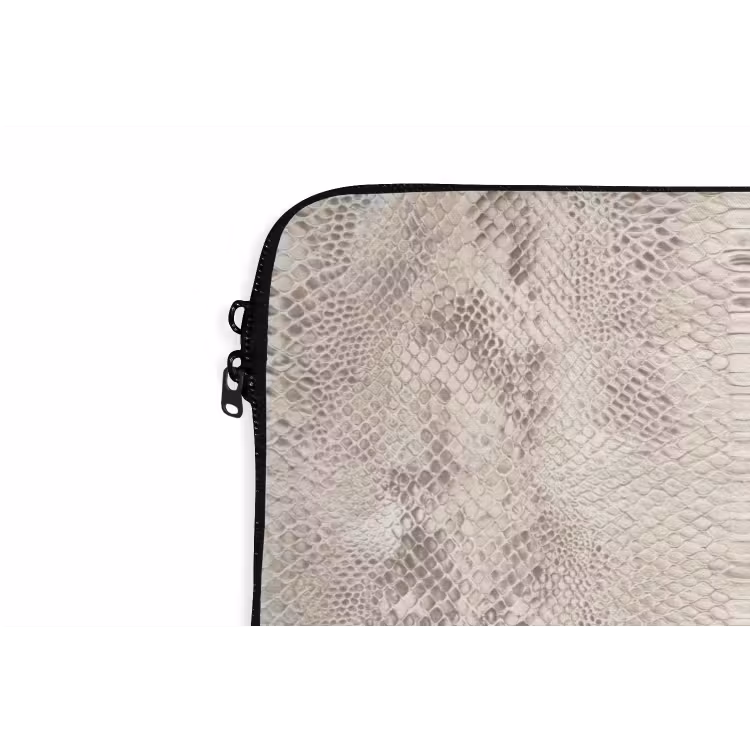 Slang - Patroon - Beige laptophoes neopreen klein 279 -detail