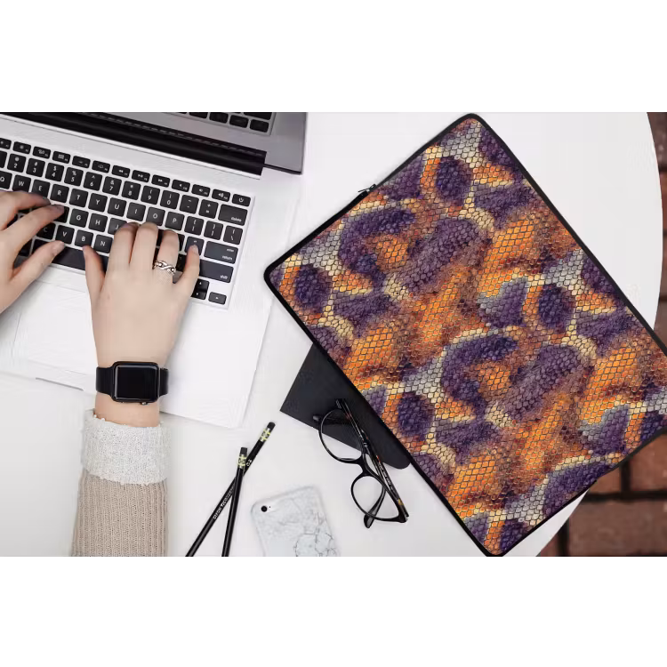 Slang - Schubben - Kleurrijk laptophoes neopreen klein 279 -bureau