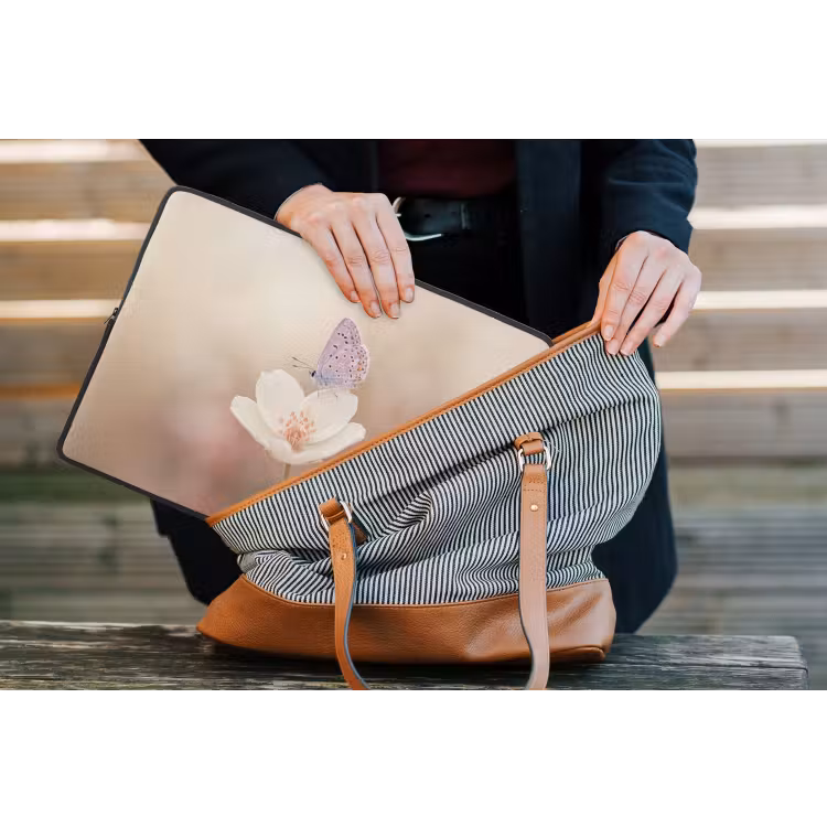 Vlinder - Bloem - Blauw laptophoes neopreen klein -tas