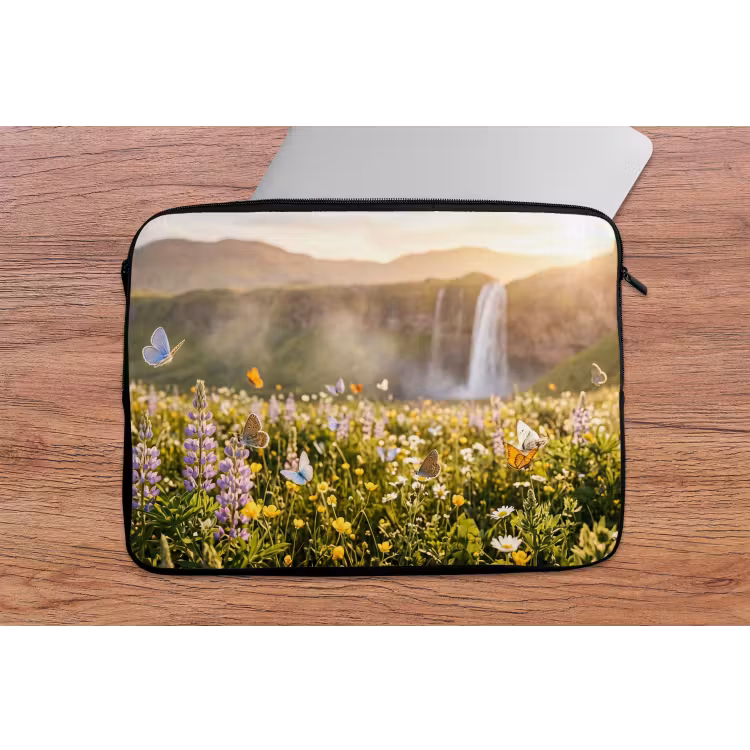 Vlinders - Waterval - Bloemenveld laptophoes neopreen klein -tafel