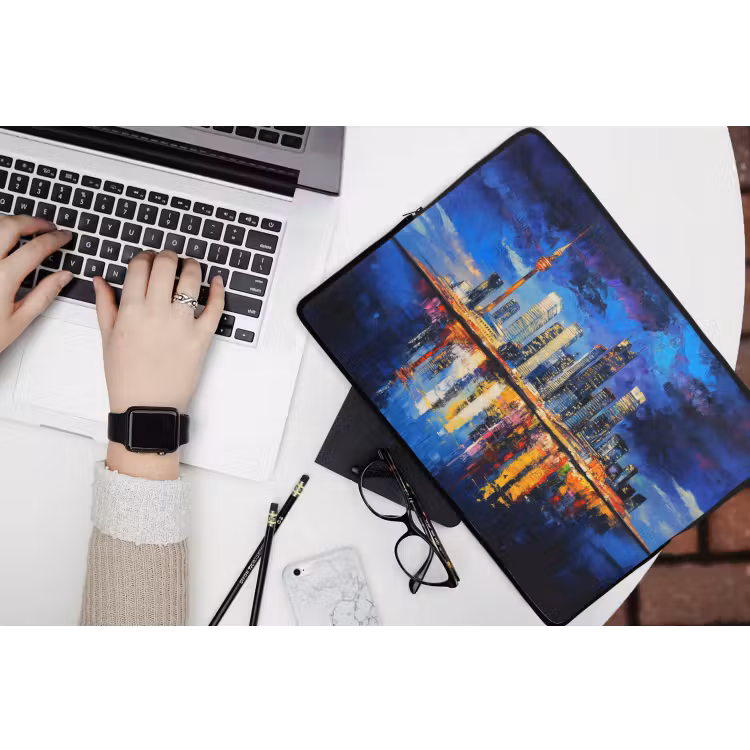 Skyline Toronto - Modern - Stadslicht - Blauw laptophoes neopreen klein -bureau
