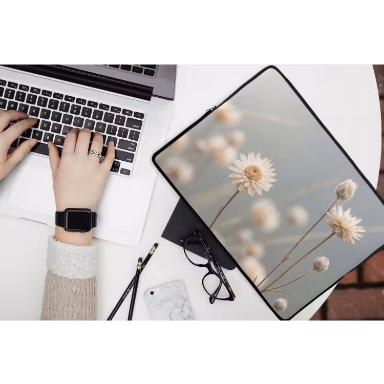 Strobloemen - Wit - Daglicht laptophoes neopreen klein -bureau