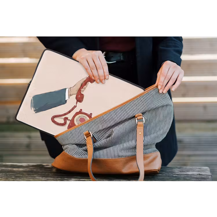 Telefoon - Hand - Vintage - Communicatie - Rood laptophoes neopreen klein -tas