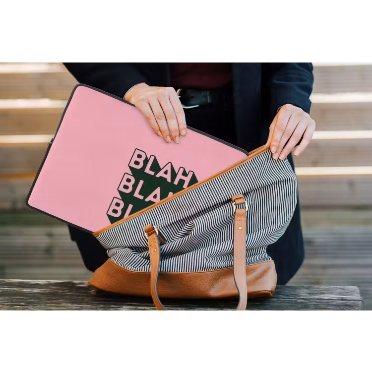 Tekst - Grafisch - Groen - Schaduw laptophoes neopreen klein -tas
