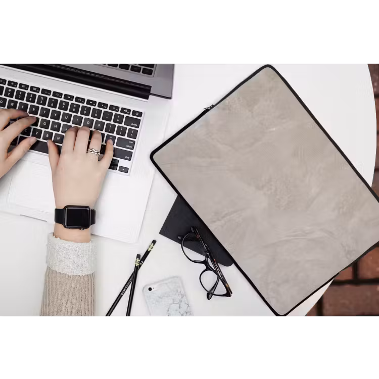 Textuur - Wand - Modern - Beige - Abstract laptophoes neopreen klein -bureau