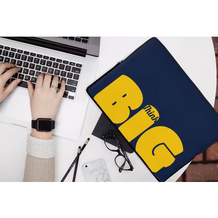 Think big - Blauw - Geel laptophoes neopreen klein -bureau