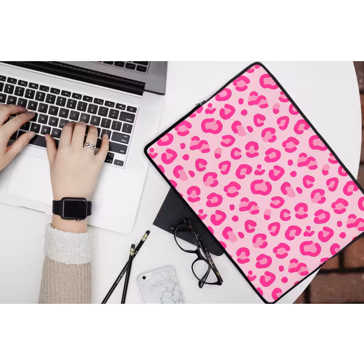 Dierenprint - Patroon - Abstract - Modern - Roze laptophoes neopreen klein -bureau