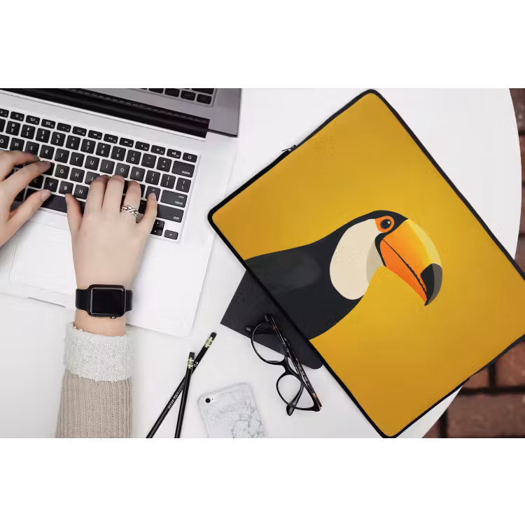 Toekan - Minimalistisch - Snavel - Oranje laptophoes neopreen klein -bureau