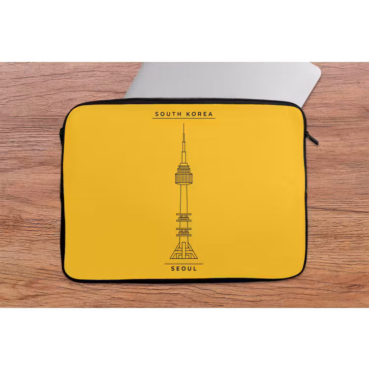 Toren - Seoul - Architectuur - Minimalistisch - Geel laptophoes neopreen klein -tafel