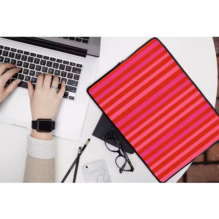 Verticaal - Strepen - Roze laptophoes neopreen klein 279 -bureau