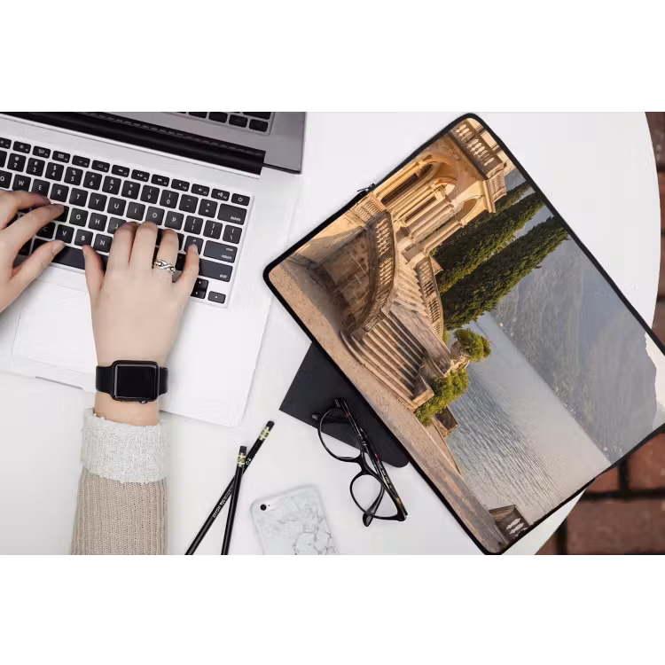 Laptop hülle - Villa – Wasser – Treppen - Villa - water -trappen laptophoes neopreen klein