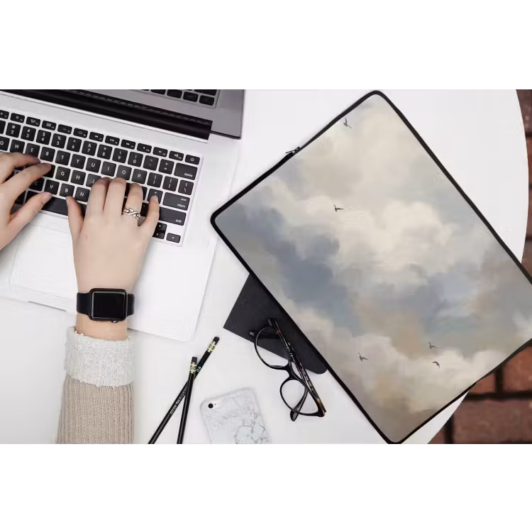 Vogel - Wolken - Natuur - Modern - Grijs laptophoes neopreen klein -bureau