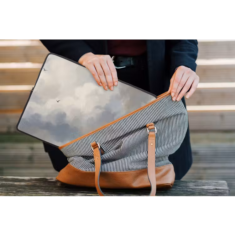 Vogel - Wolken - Natuur - Modern - Grijs laptophoes neopreen klein -tas