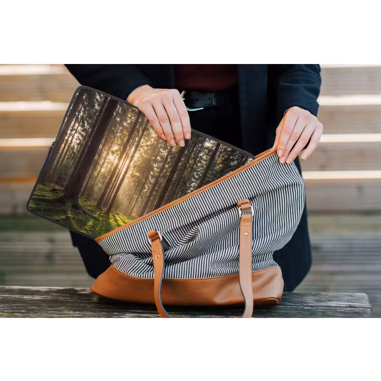Bos - Gras - Zonlicht laptophoes neopreen klein -tas