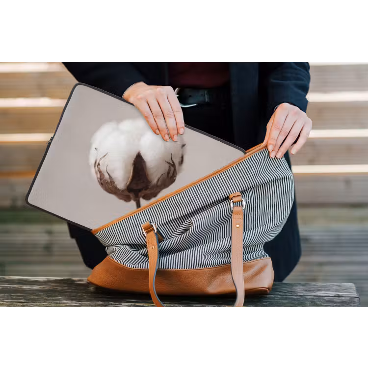 Katoenbol - Minimalistisch - Wit laptophoes neopreen klein -tas