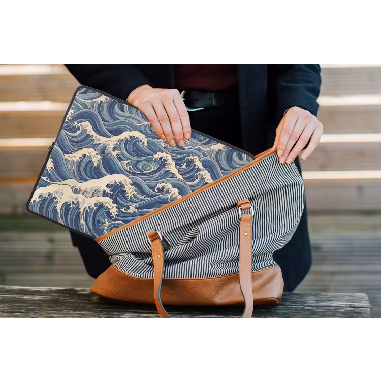 Golven - Zee - Natuur - Abstract - Blauw laptophoes neopreen klein -tas