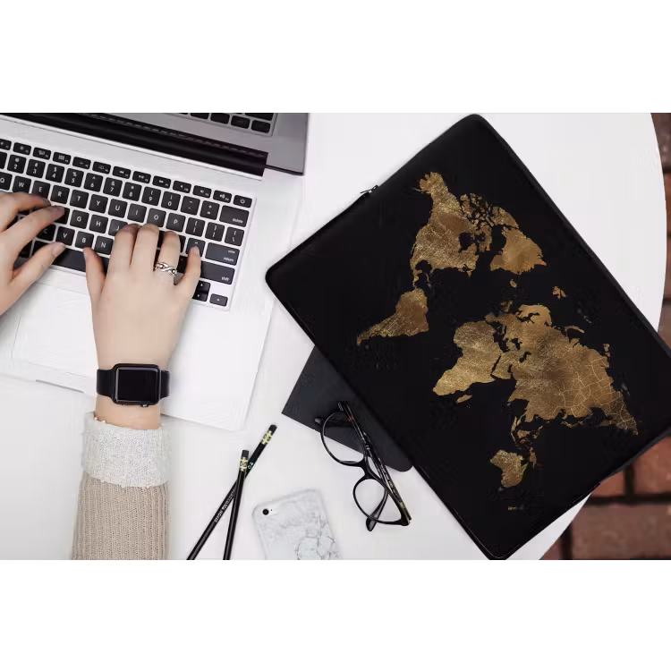 Wereldkaart - Goud - Luxe - Aarde - Zwart laptophoes neopreen klein -bureau