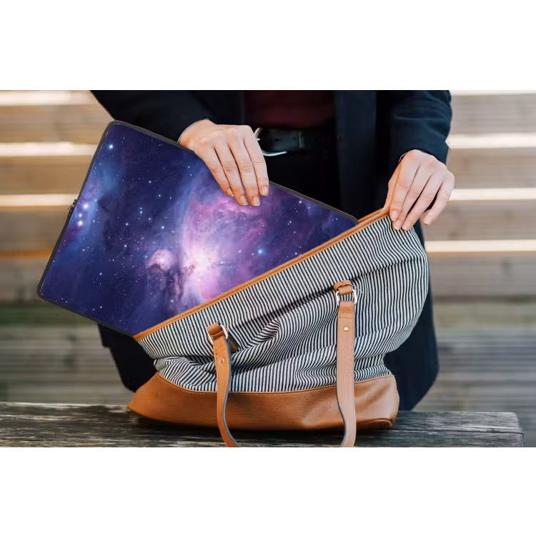 Ruimte - Sterren - Kleurrijk laptophoes neopreen klein -tas