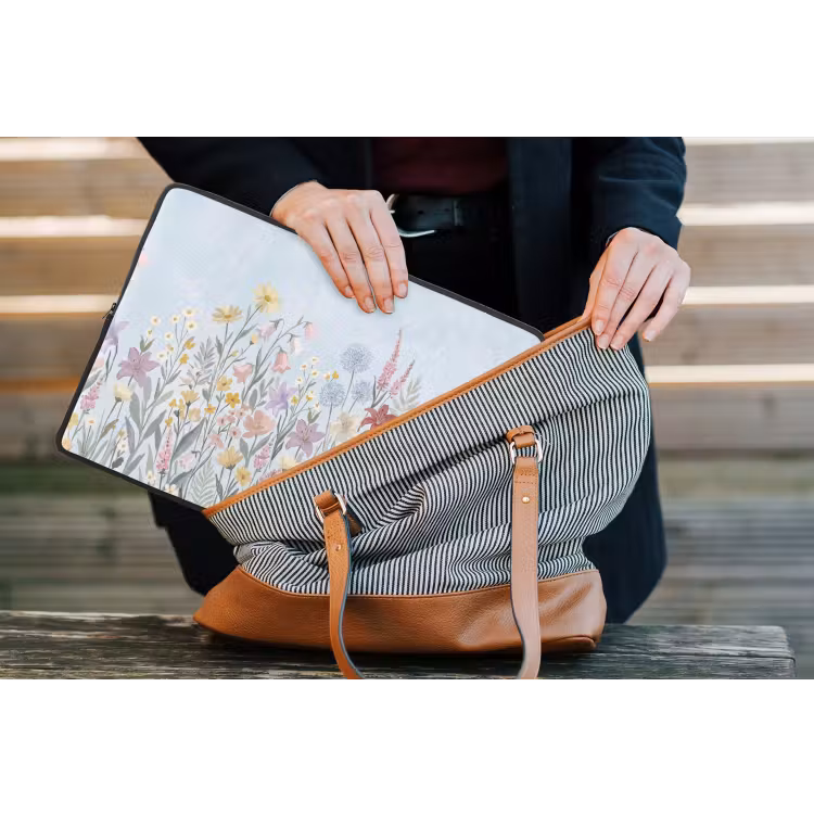 Weidebloemen - Illustratie - Kleurrijk laptophoes neopreen klein -tas