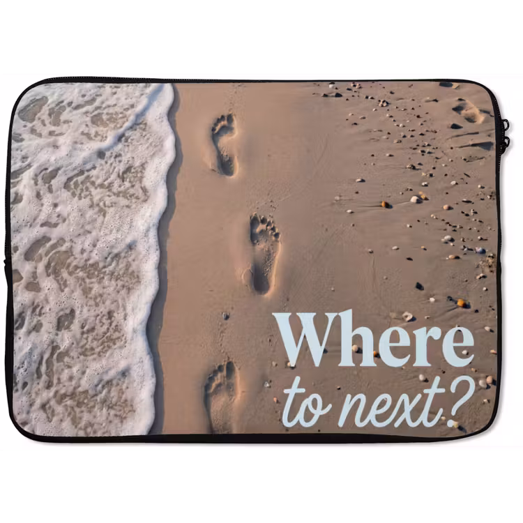 Where to next - Strand - Voetstappen laptophoes neopreen klein -zkaufland3dotto