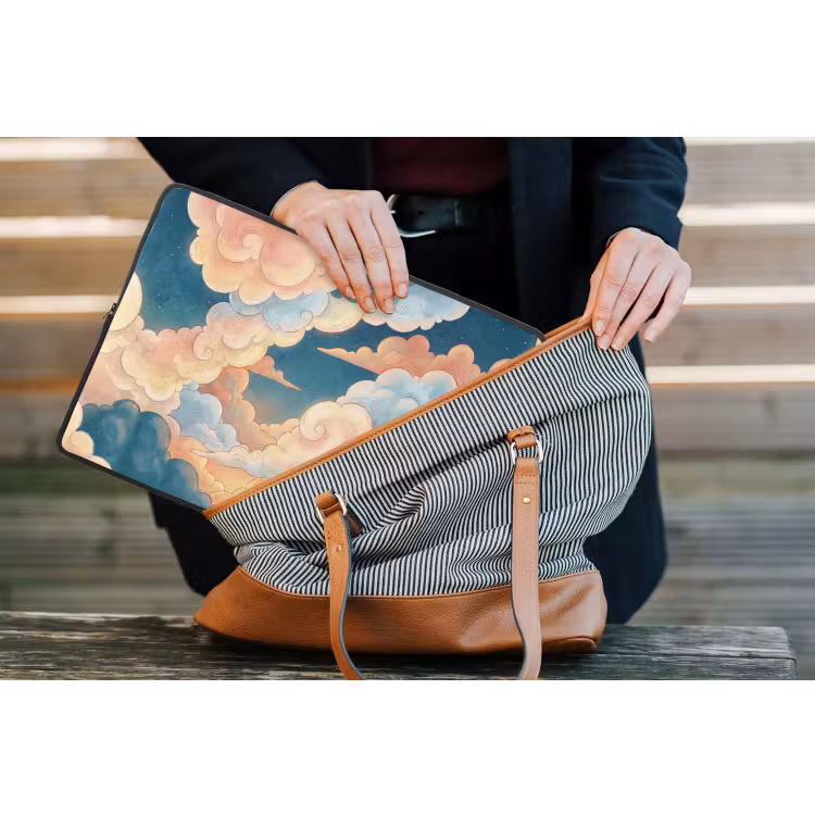 Wolk - Lucht - Natuur - Illustratief - Oranje laptophoes neopreen klein -tas