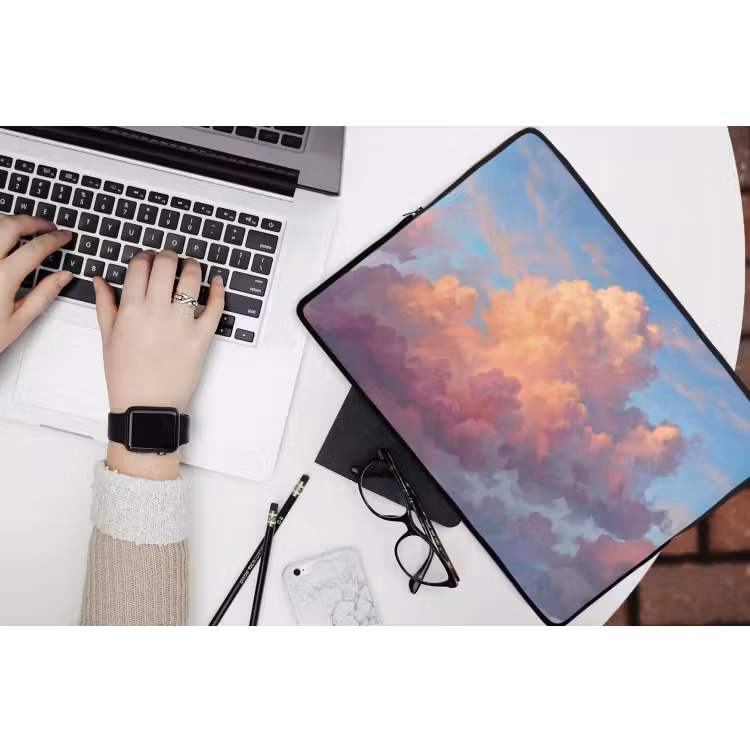 Wolken - Lucht - Natuur - Abstract - Kleurrijk laptophoes neopreen klein -bureau